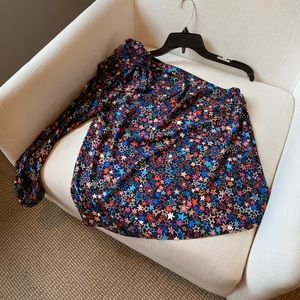 Asymmetrical, one shoulder fun top